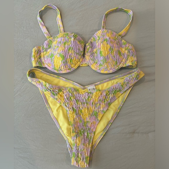 ASOS Design shirred floral bikini - Picture 3 of 5